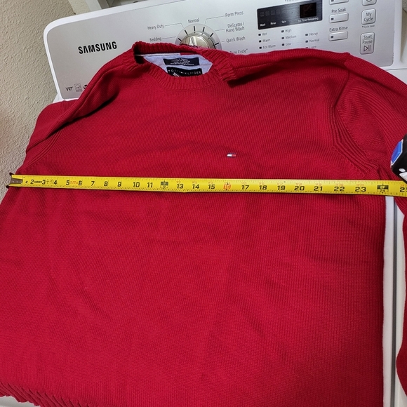 NWT Tommy Hilfiger Sweater Red Men's XL Crew Neck Pullover Chest Flag Logo - Picture 2 of 10